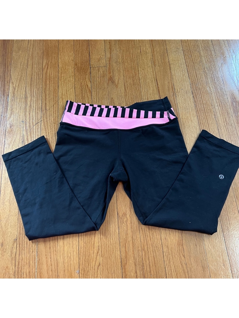 Vintage Lululemon Black Cropped Leggings with Pink Striped Waistband